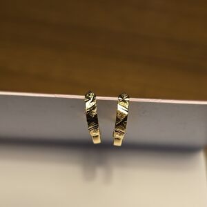 10k Solid Gold Patterned Hoop Earrings.